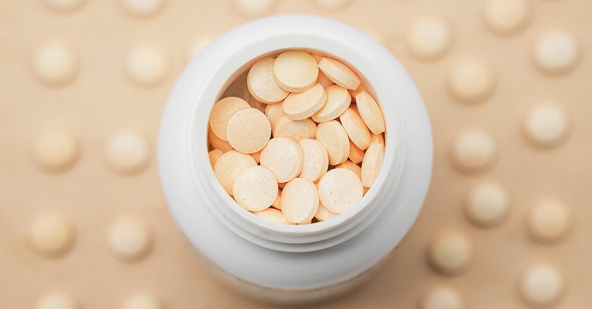 Witamina D3 – co to? Kompletny przewodnik po roli, źródłach i dawkowaniu